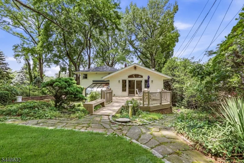 51 Union County Pkwy Clark, NJ 07066