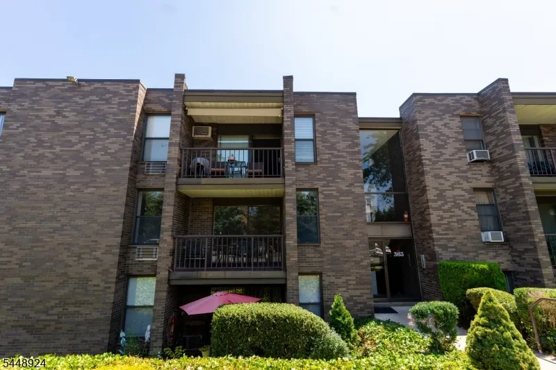 355 River Road #E Unit E Nutley, NJ 07110
