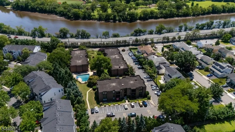 355 River Road #E Unit E Nutley, NJ 07110