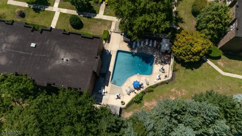 355 River Road #E Unit E Nutley, NJ 07110