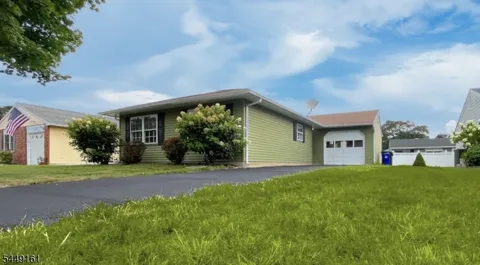 11 Reef Pl
