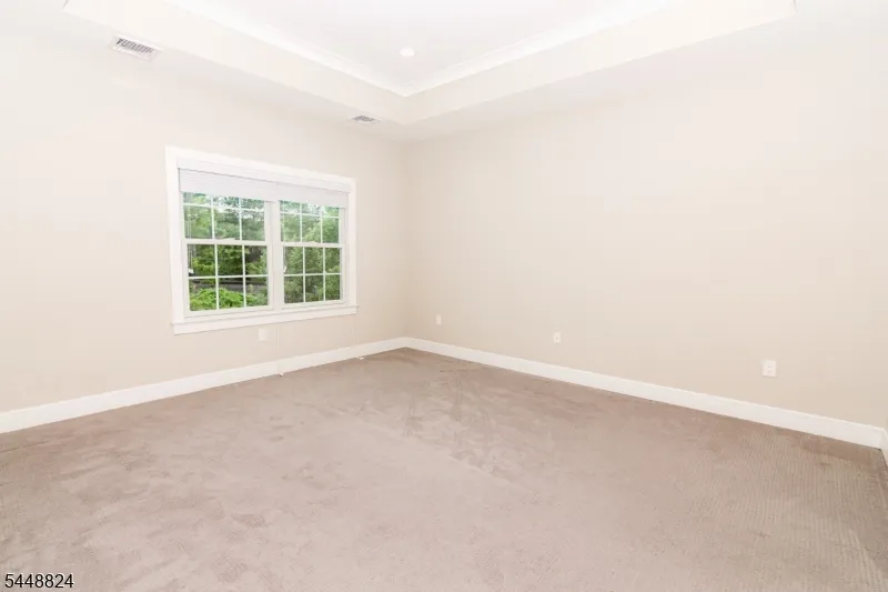 14 Clover Ct Berkeley Heights, NJ 07922