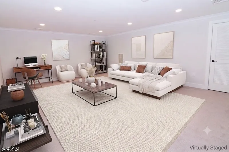 14 Clover Ct Berkeley Heights, NJ 07922