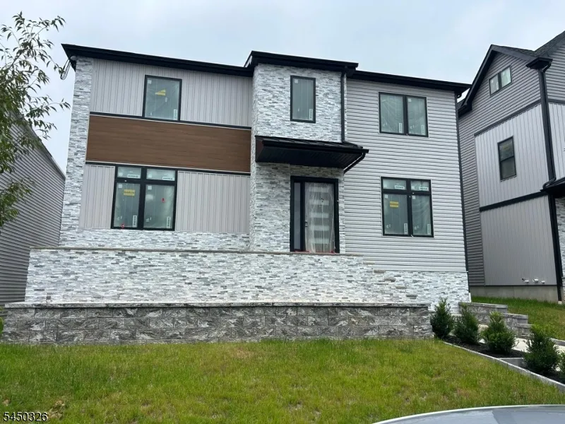 312 Lincoln St Phillipsburg Town, NJ 08865