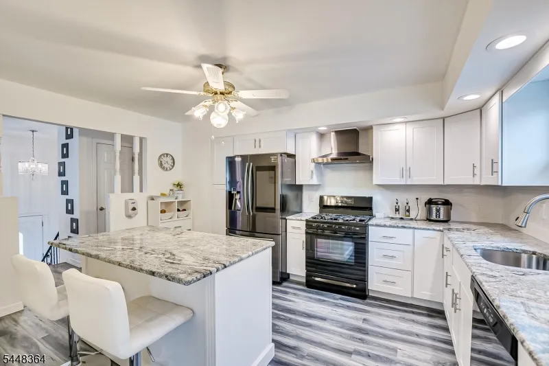 737 W 8Th St Plainfield City, NJ 07060