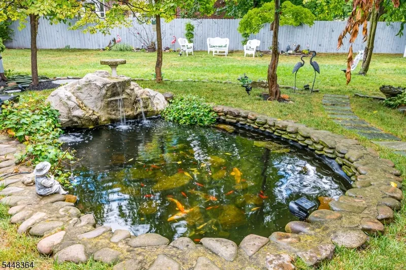 737 W 8Th St Plainfield City, NJ 07060