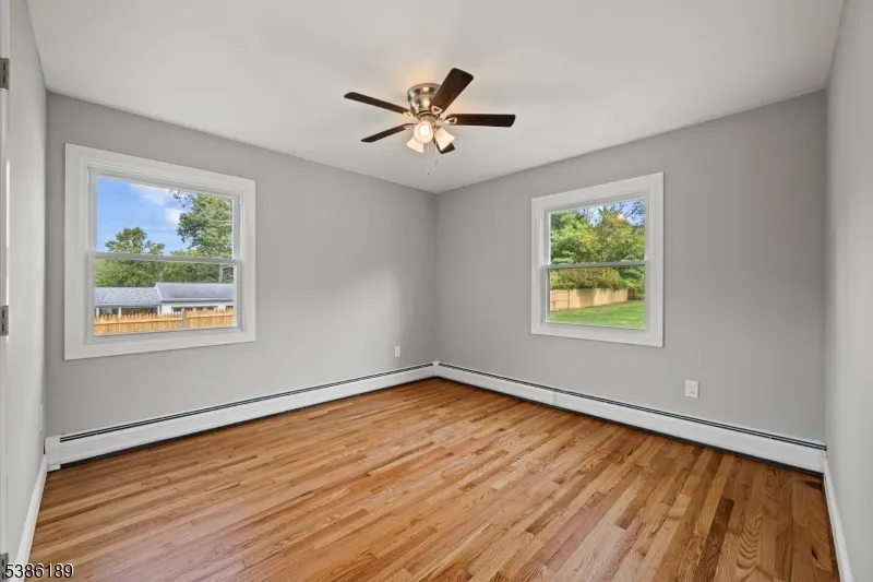 14 Kim Ln Washington, NJ 07840