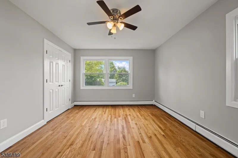 14 Kim Ln Washington, NJ 07840