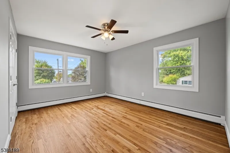 14 Kim Ln Washington, NJ 07840