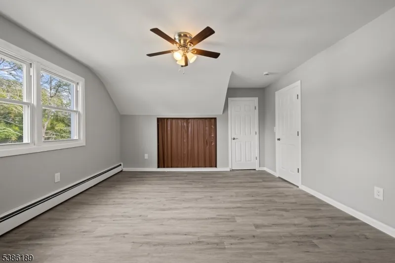 14 Kim Ln Washington, NJ 07840