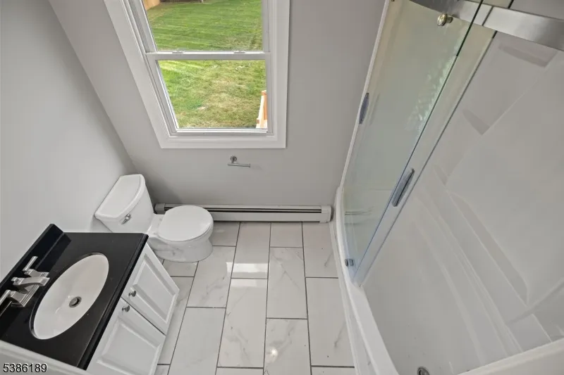 14 Kim Ln Washington, NJ 07840