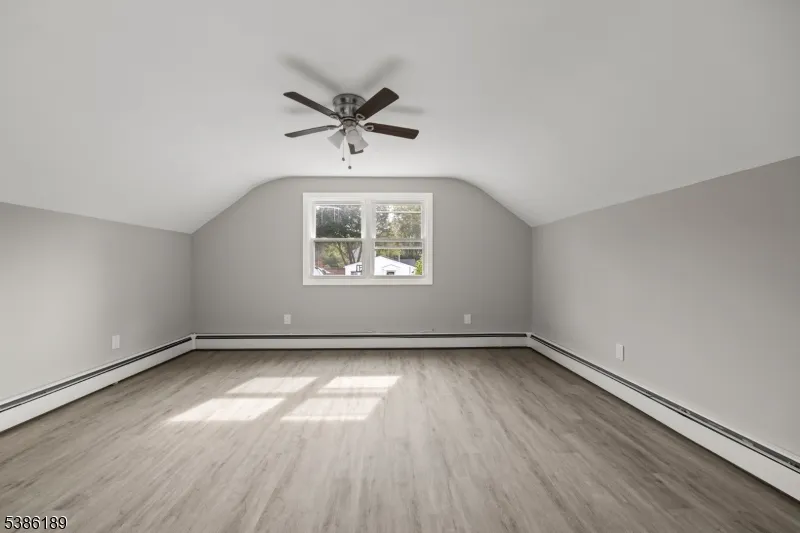 14 Kim Ln Washington, NJ 07840