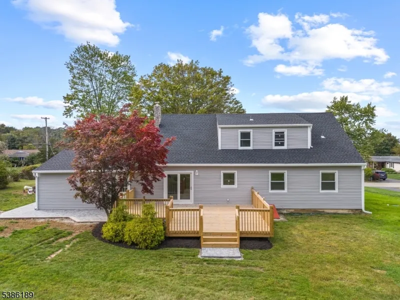 14 Kim Ln Washington, NJ 07840