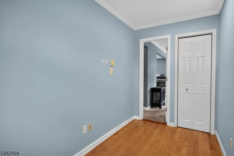 309 Stelko Ave Lopatcong, NJ 08865