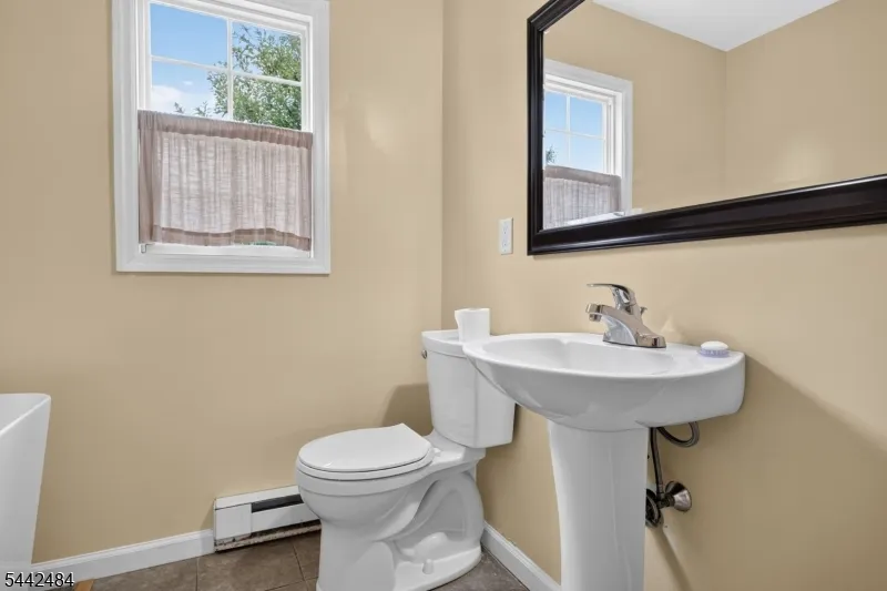 309 Stelko Ave Lopatcong, NJ 08865