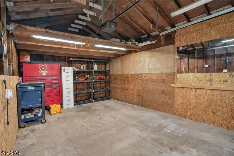 309 Stelko Ave Lopatcong, NJ 08865