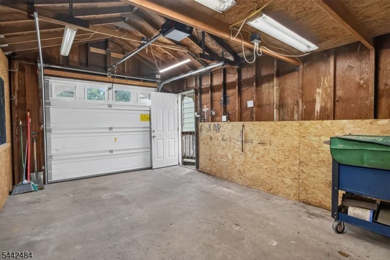 309 Stelko Ave Lopatcong, NJ 08865