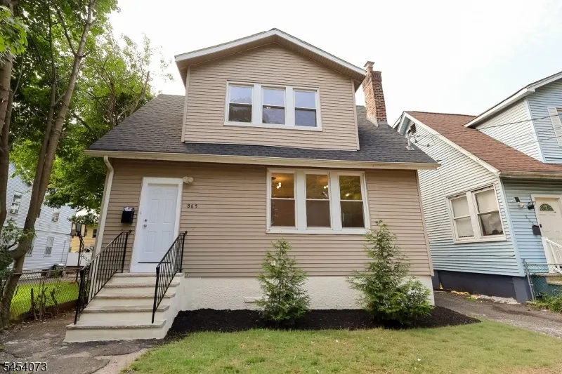 865 S 20Th St Newark City, NJ 07108