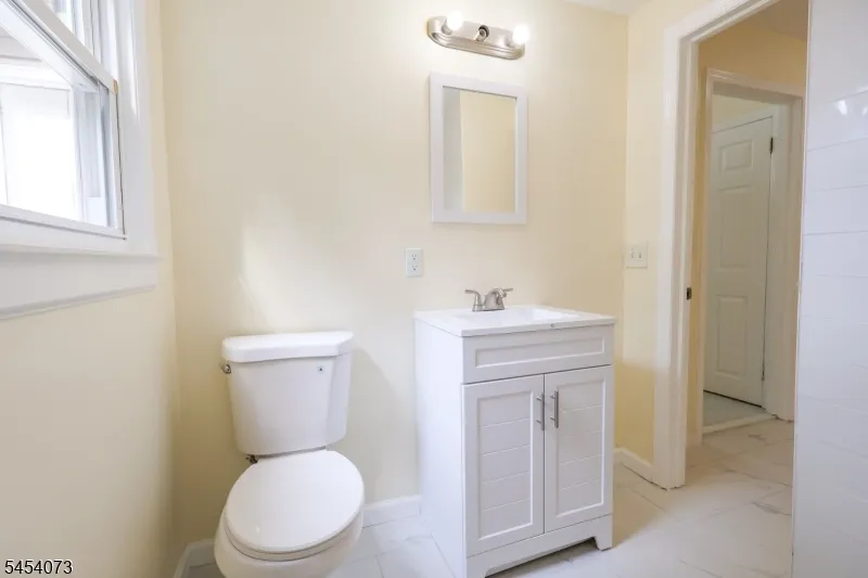 865 S 20Th St Newark City, NJ 07108