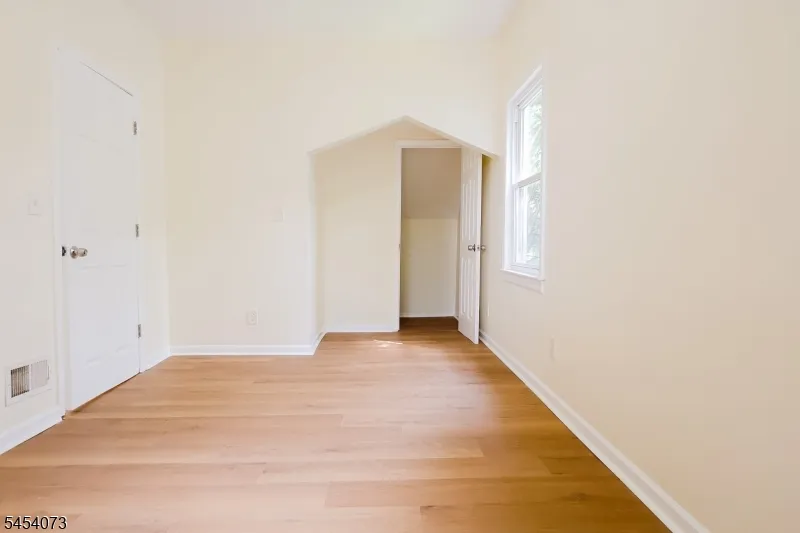 865 S 20Th St Newark City, NJ 07108