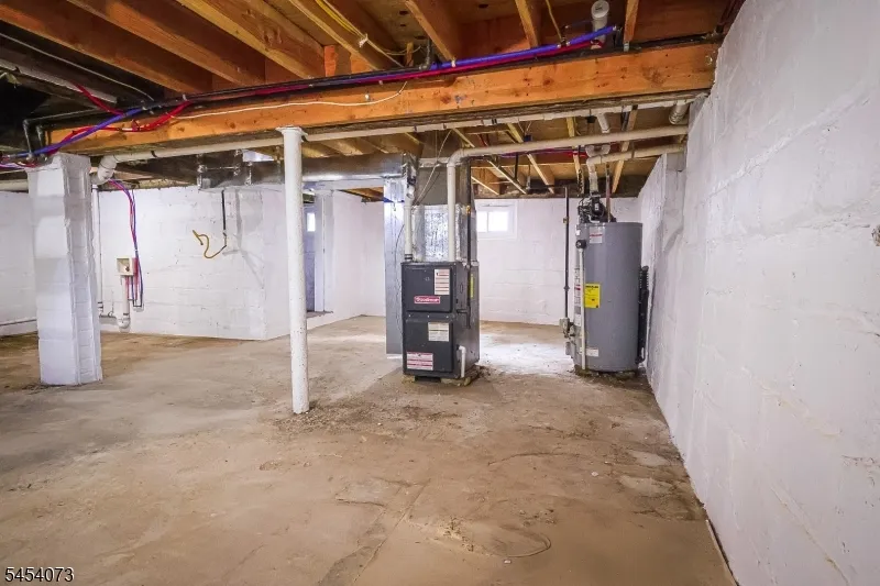 865 S 20Th St Newark City, NJ 07108