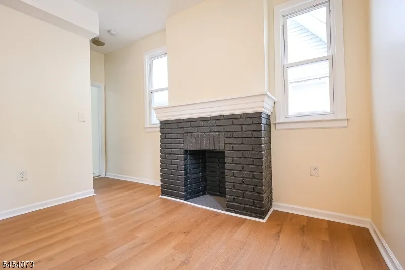 865 S 20Th St Newark City, NJ 07108