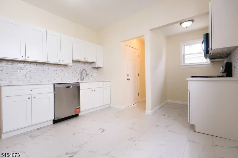 865 S 20Th St Newark City, NJ 07108