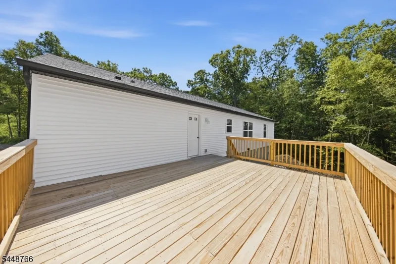 14 Fawn Run Montague, NJ 07827