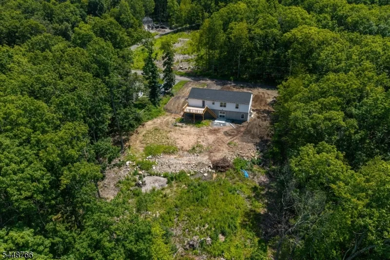 14 Fawn Run Montague, NJ 07827