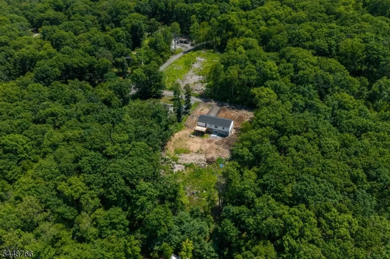 14 Fawn Run Montague, NJ 07827