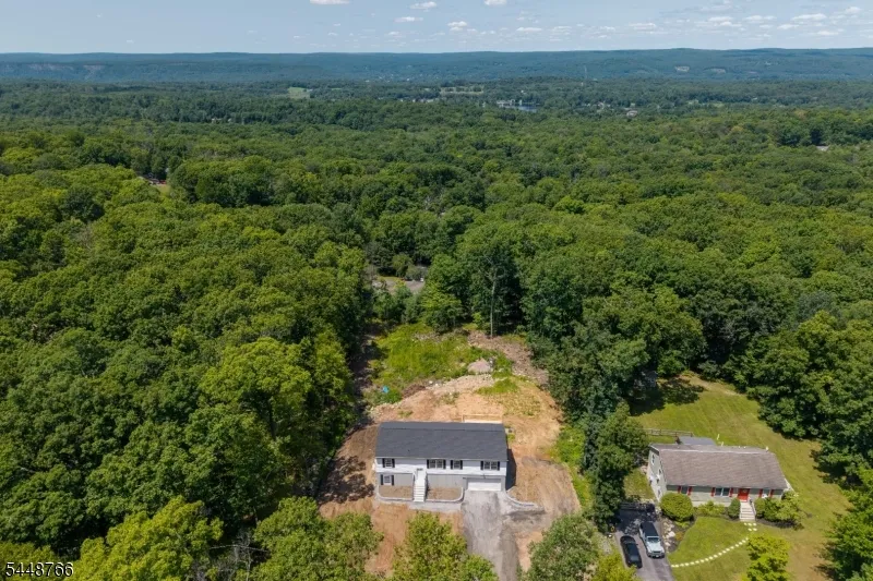 14 Fawn Run Montague, NJ 07827