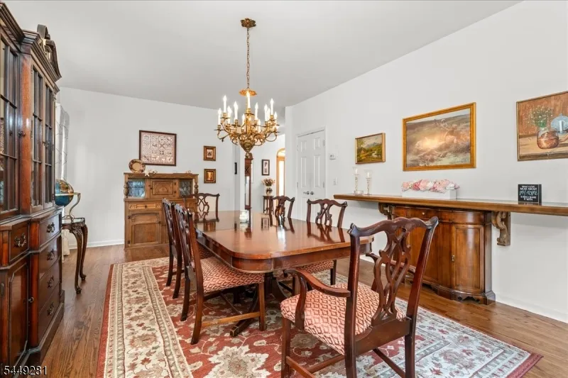 9 Cypress Ln Hardyston, NJ 07419