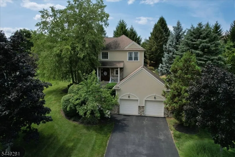 9 Cypress Ln Hardyston, NJ 07419