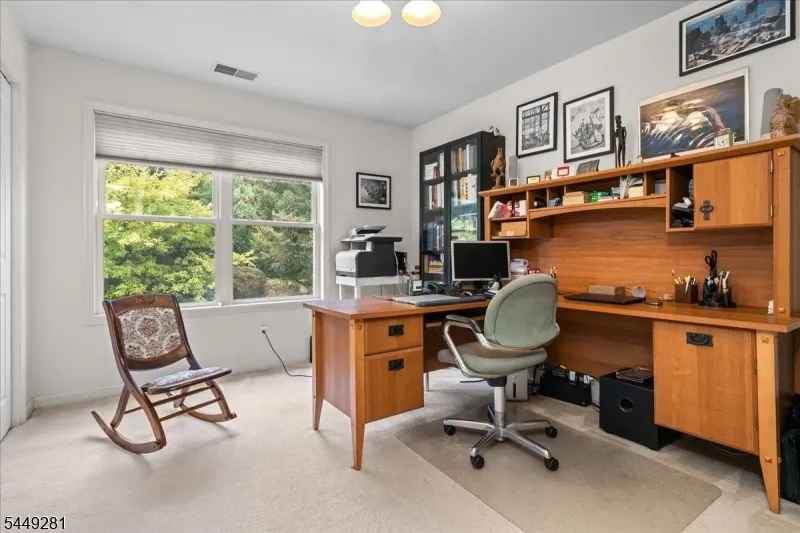 9 Cypress Ln Hardyston, NJ 07419