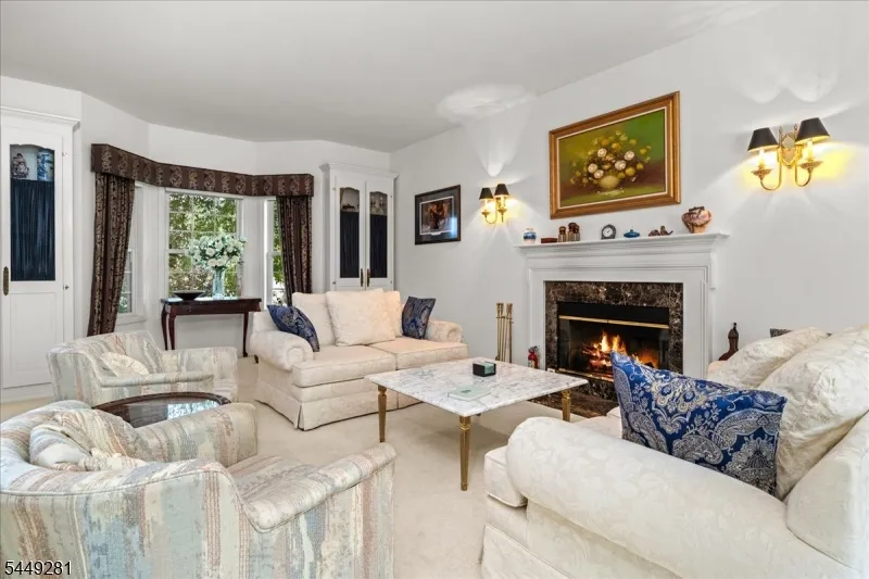 9 Cypress Ln Hardyston, NJ 07419