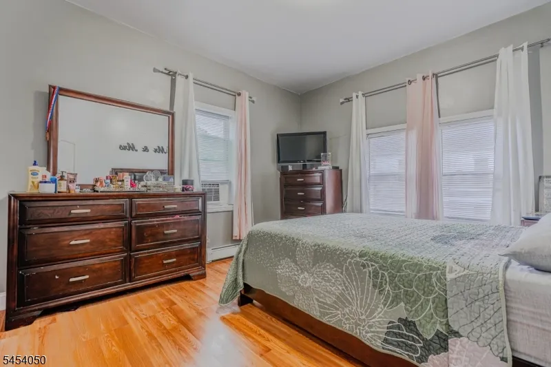 74 Lincoln Pl Irvington, NJ 07111