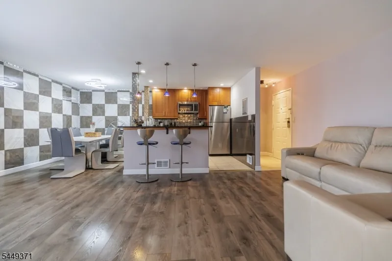 1190 W St Gorge Ave C-31 #C31 Unit C31 Linden City, NJ 07036