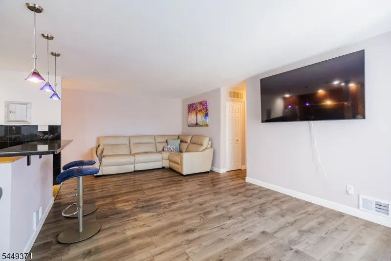 1190 W St Gorge Ave C-31 #C31 Unit C31 Linden City, NJ 07036
