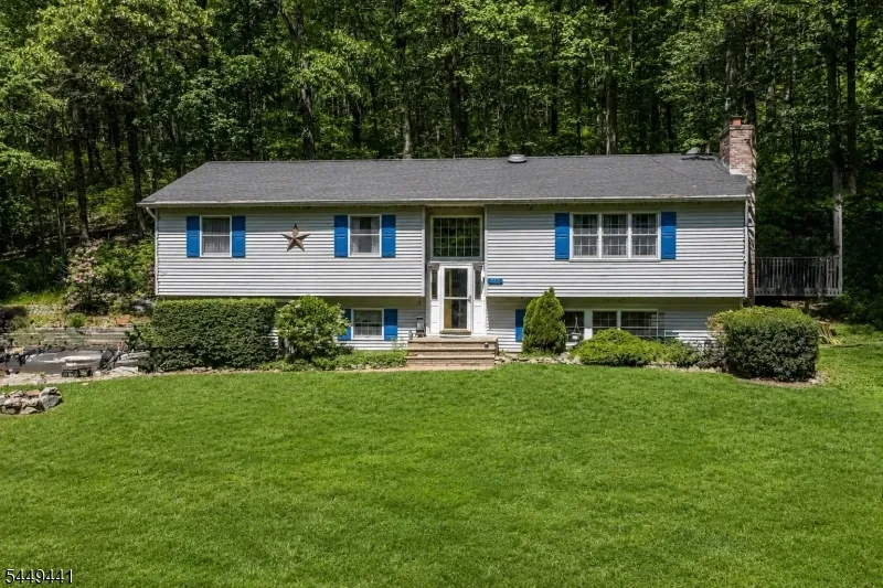 723 Harmony Brass Castle Rd Harmony, NJ 08865