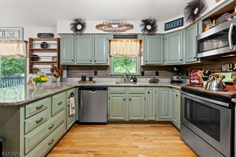 723 Harmony Brass Castle Rd Harmony, NJ 08865