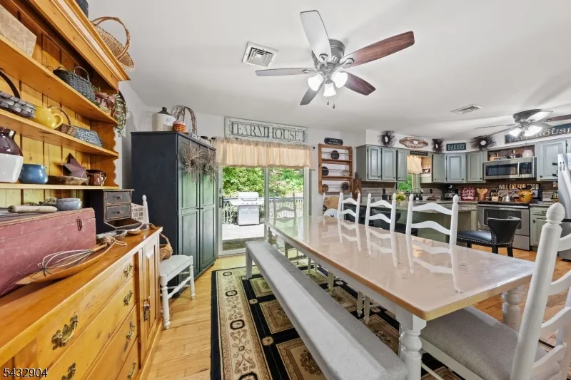 723 Harmony Brass Castle Rd Harmony, NJ 08865