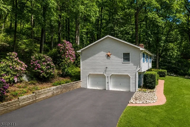 723 Harmony Brass Castle Rd Harmony, NJ 08865