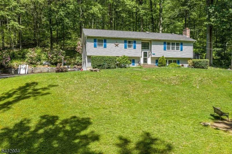 723 Harmony Brass Castle Rd Harmony, NJ 08865
