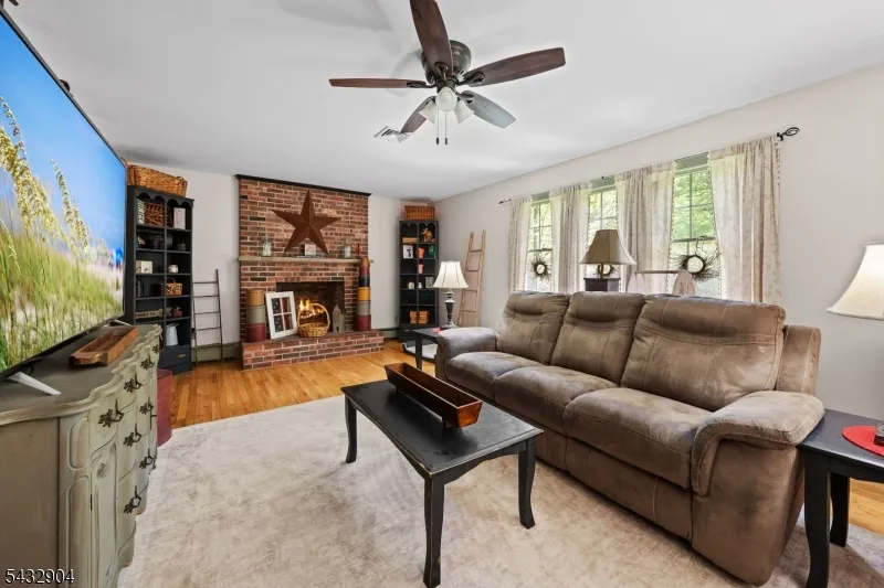 723 Harmony Brass Castle Rd Harmony, NJ 08865