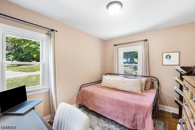 185 W Mountain Rd Sparta, NJ 07871
