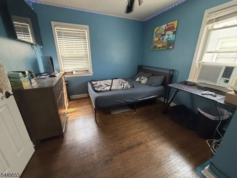 98 Liberty St Woodbridge, NJ 07095