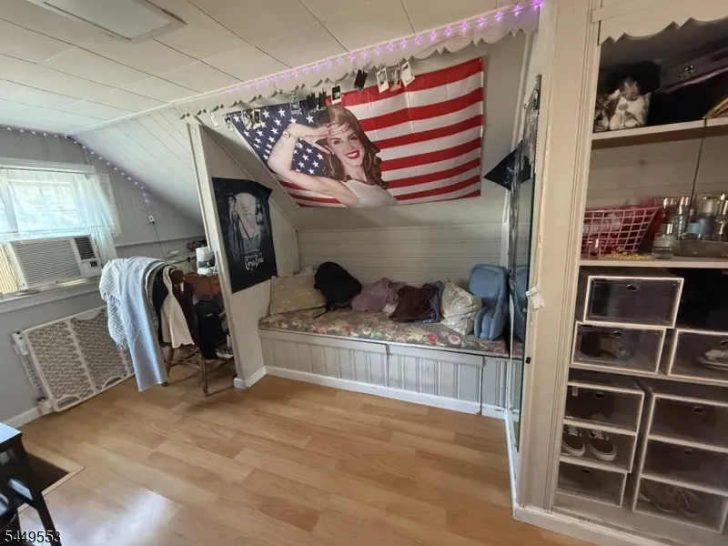 98 Liberty St Woodbridge, NJ 07095