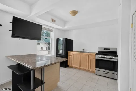 133 N Maple Ave #303 Unit 303