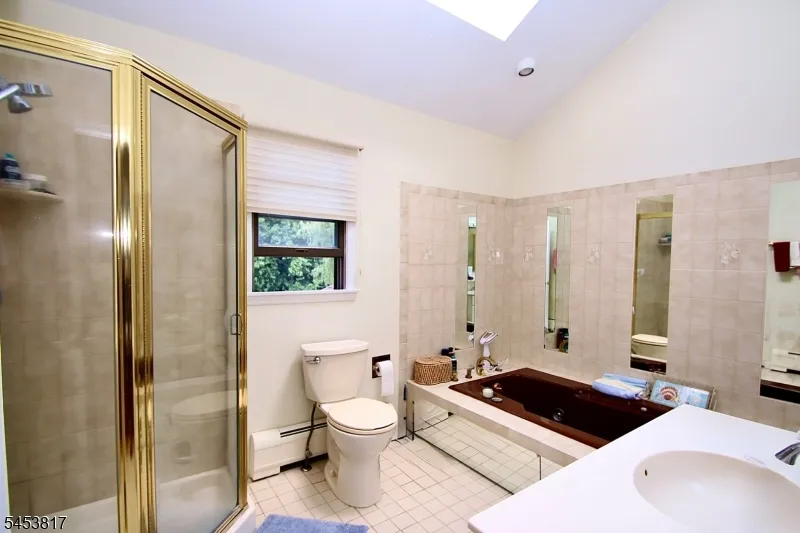 9 Watch Hill Rd Mahwah, NJ 07430