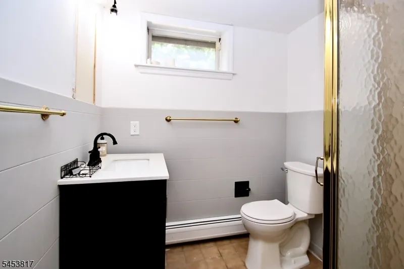 9 Watch Hill Rd Mahwah, NJ 07430